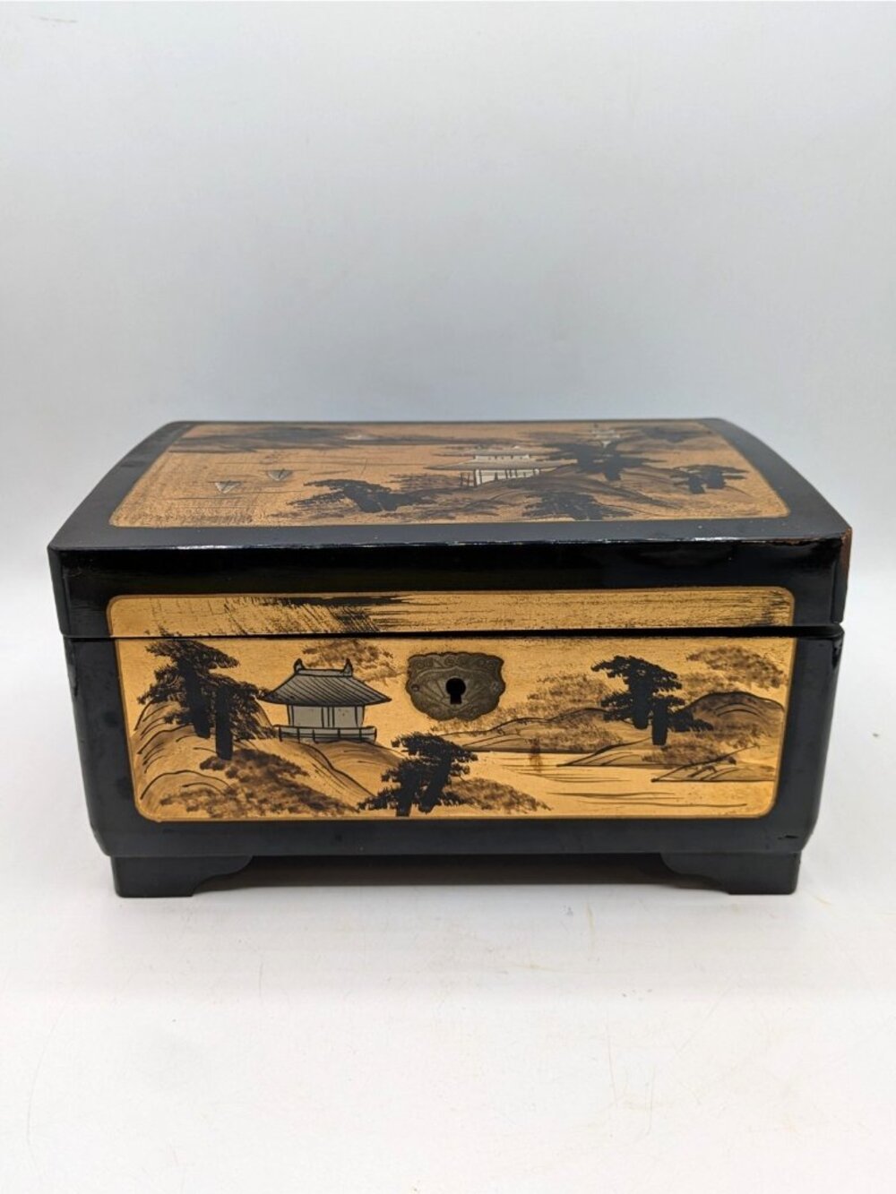 Vintage Mele Japanese Lacquer Hand Painted Jewelry Music Box Mt Fuji with Key